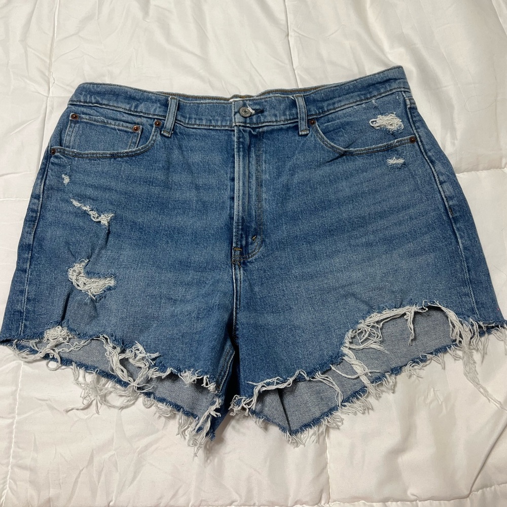 Abercrombie 4” Mom Shorts High Rise